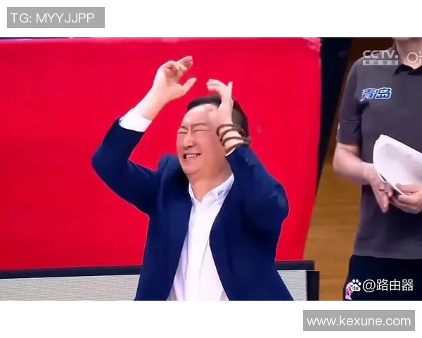 中国足球明星炫富事件引发社会热议球员形象与公众期待的碰撞与反思